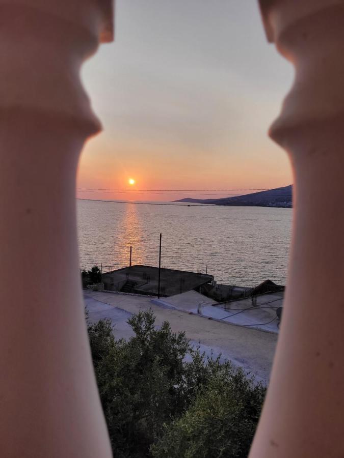 Vila Sulozeqi Sarandë