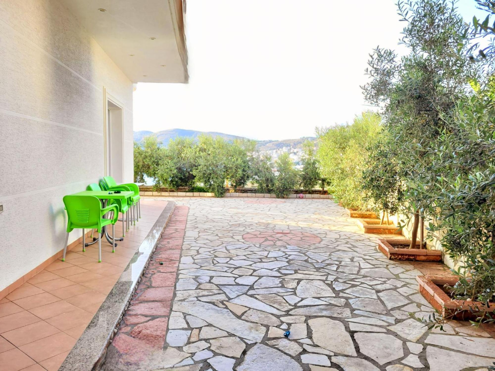 Vila Sulozeqi Apartment Sarandë