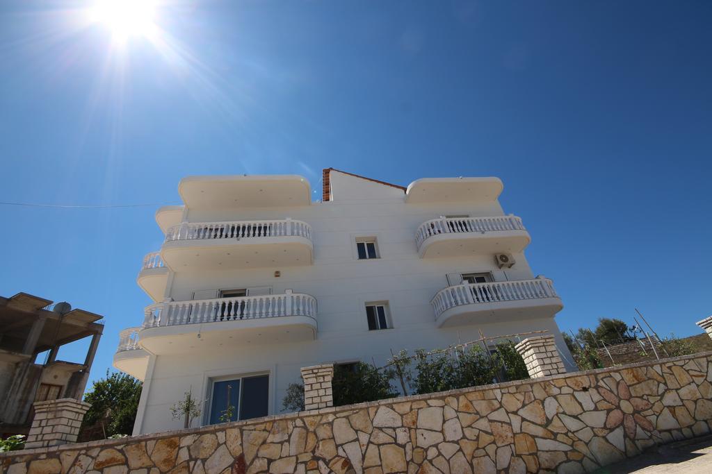 Apartment Vila Sulozeqi *